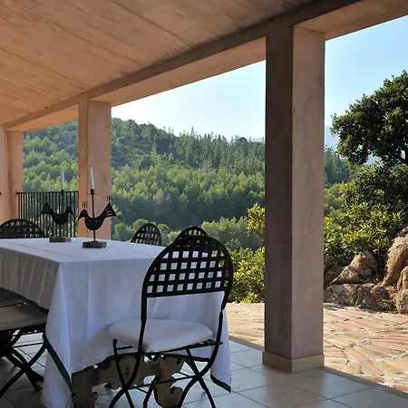 Le Rocce Fiorite Is Molas